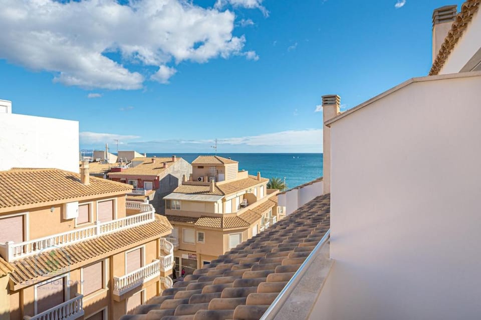 Beachside Attico 3 bed 2 bath Apartment in El Campello