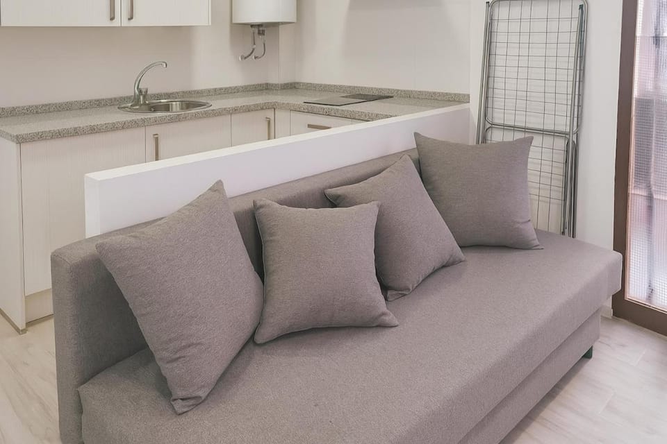 Kitchen or kitchenette, Living room, Seating area