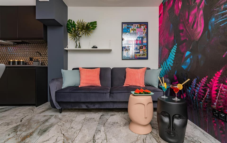Kitchen or kitchenette, Living room, Seating area