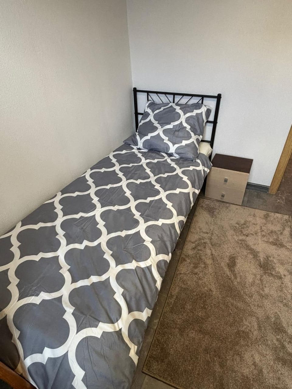 Bed, Photo of the whole room