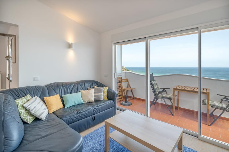 Salema Amazing View Apartment - T2 Apartment in Faro District