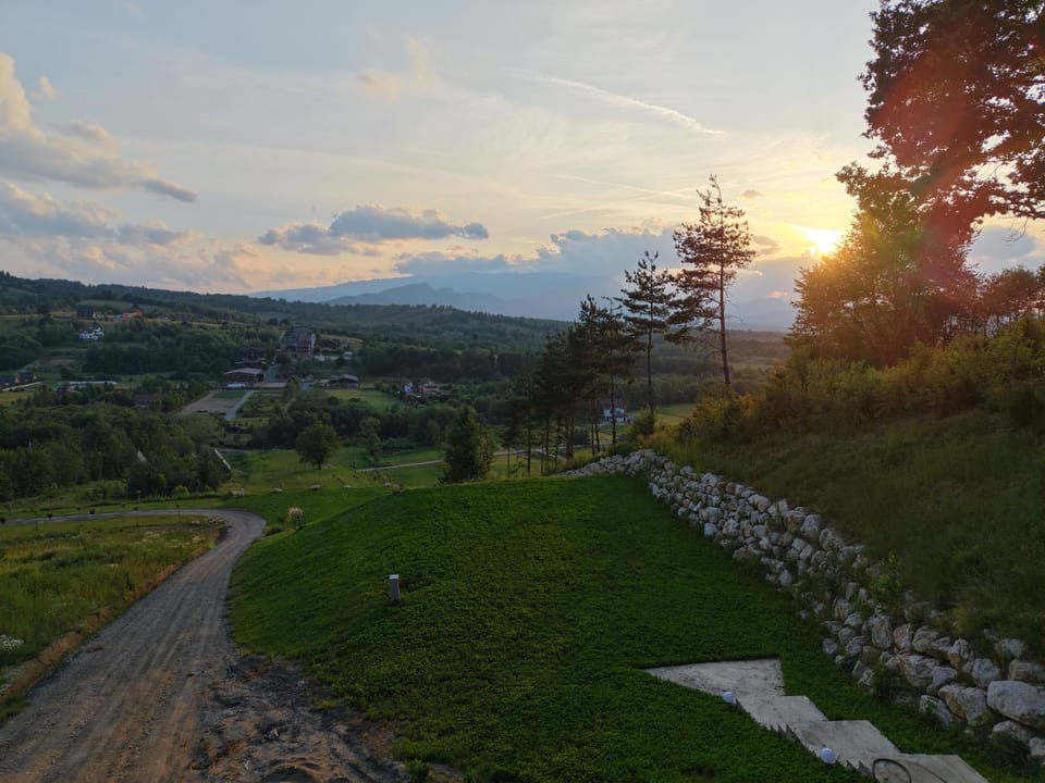 Nearby landmark, Day, Natural landscape, Mountain view, Sunset