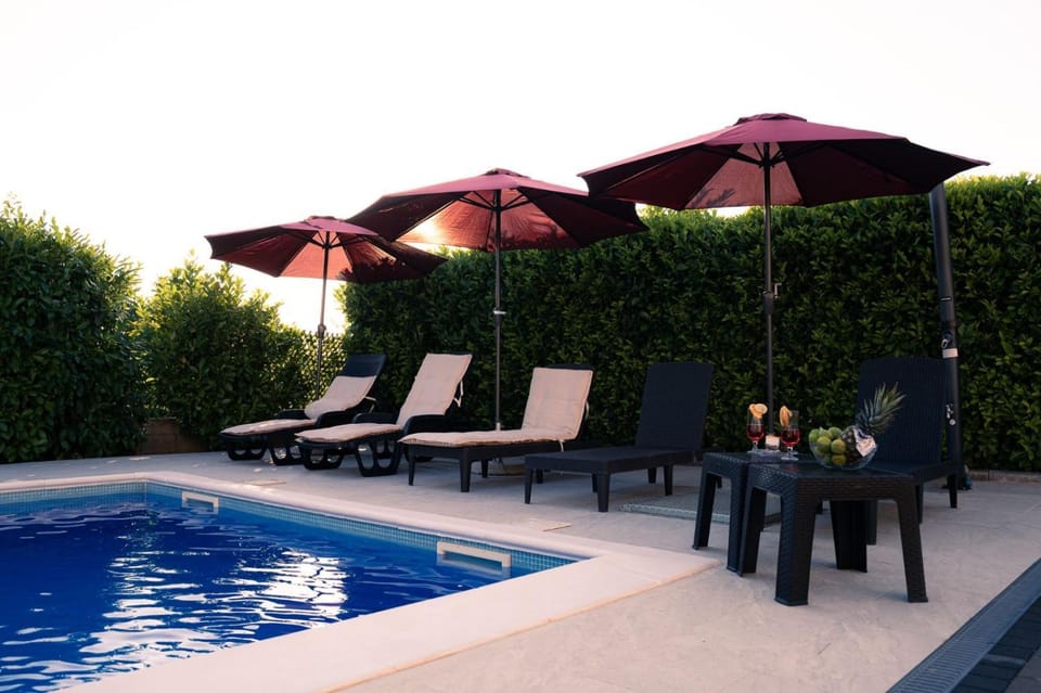 Garden, Balcony/Terrace, Swimming pool