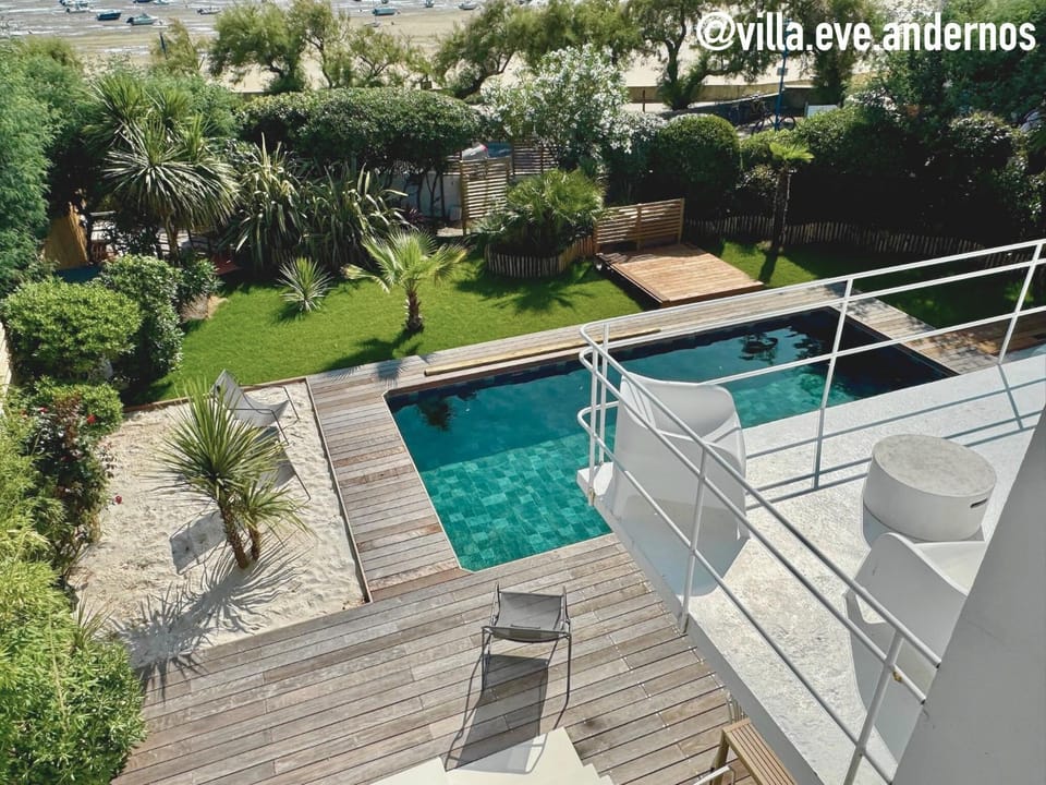 Patio, Garden, Balcony/Terrace, Garden view, Pool view, Swimming pool, sunbed