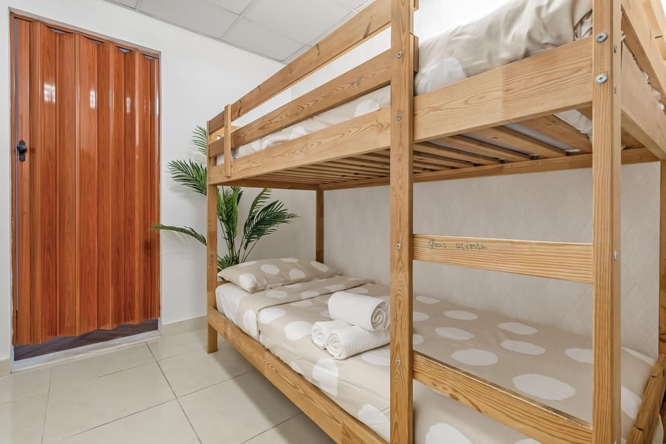 Bed, Bedroom, bunk bed