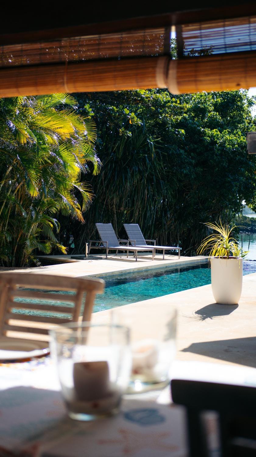 Swimming pool, sunbed
