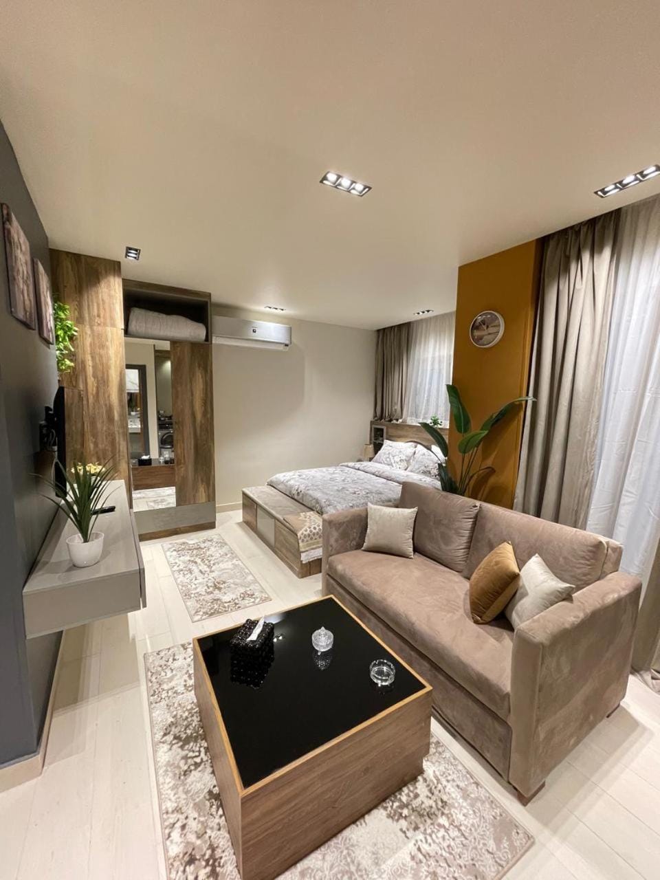 Photo of the whole room