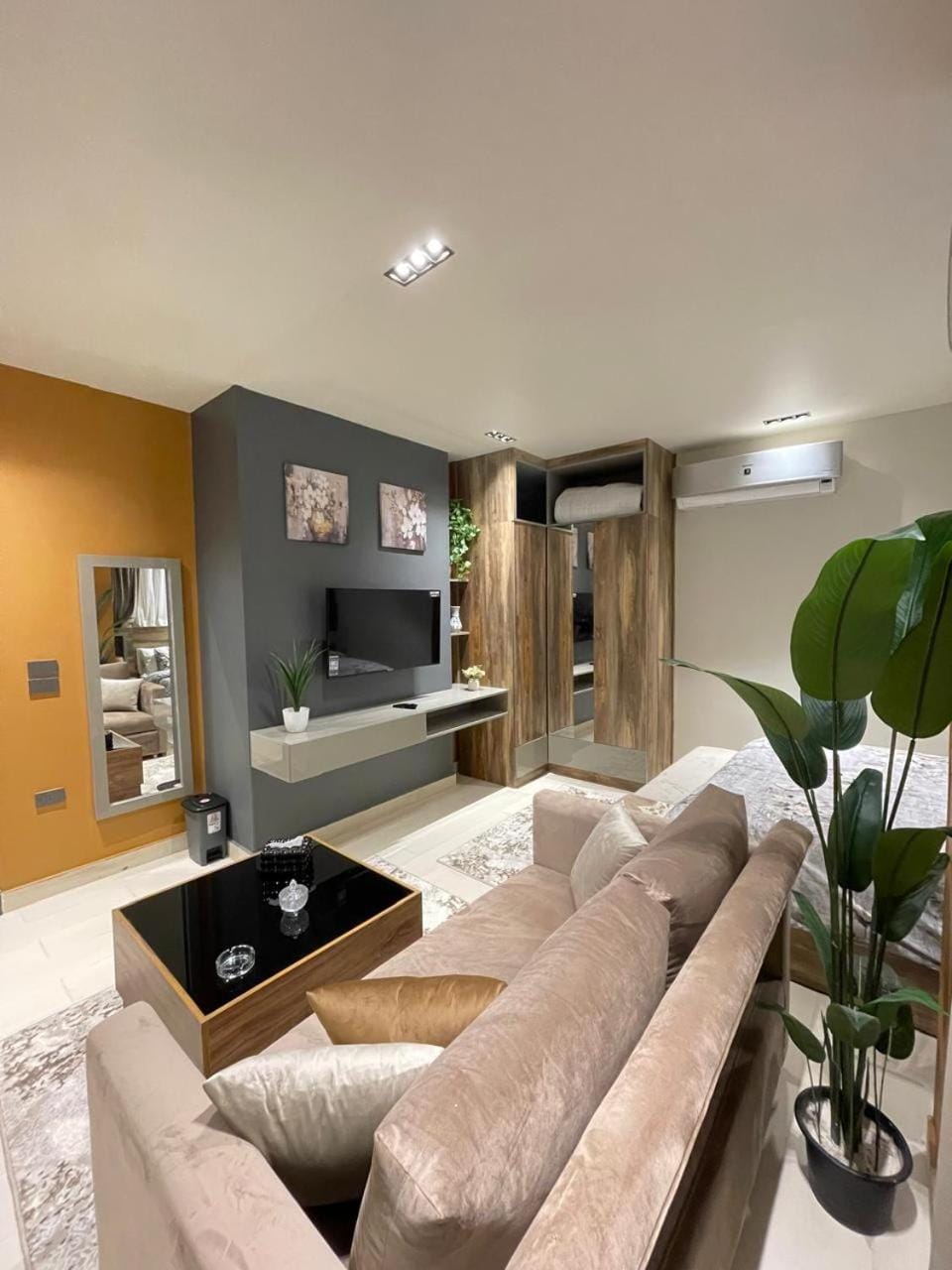 Photo of the whole room