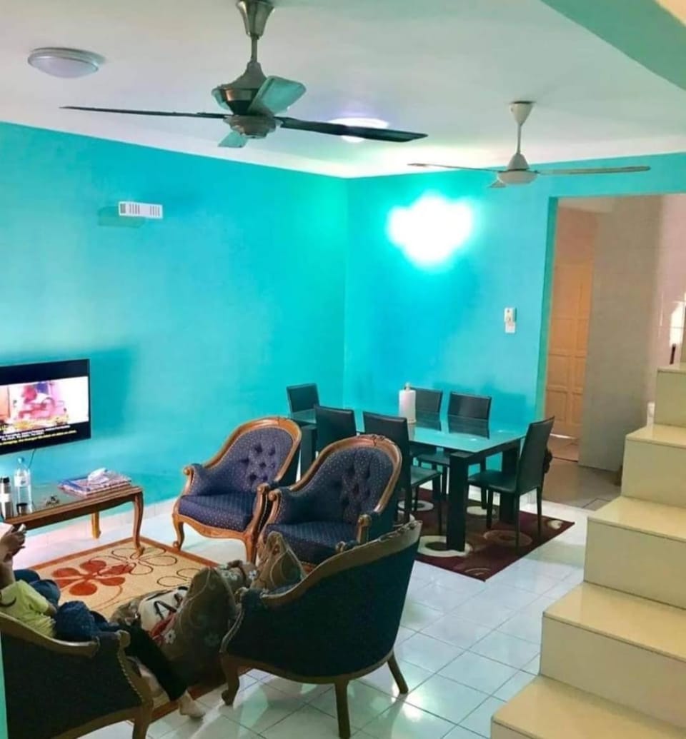 Homestay Tok Wan Puchong Utama Apartment in Subang Jaya