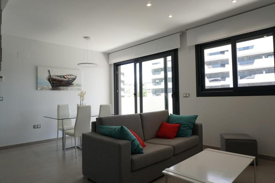 Lovely modern two bedroom apartment Apartment in Alacantí