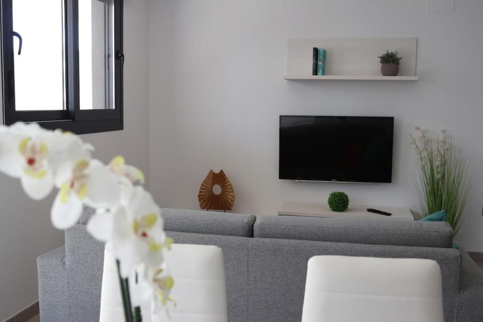 Lovely modern two bedroom apartment Apartment in Alacantí