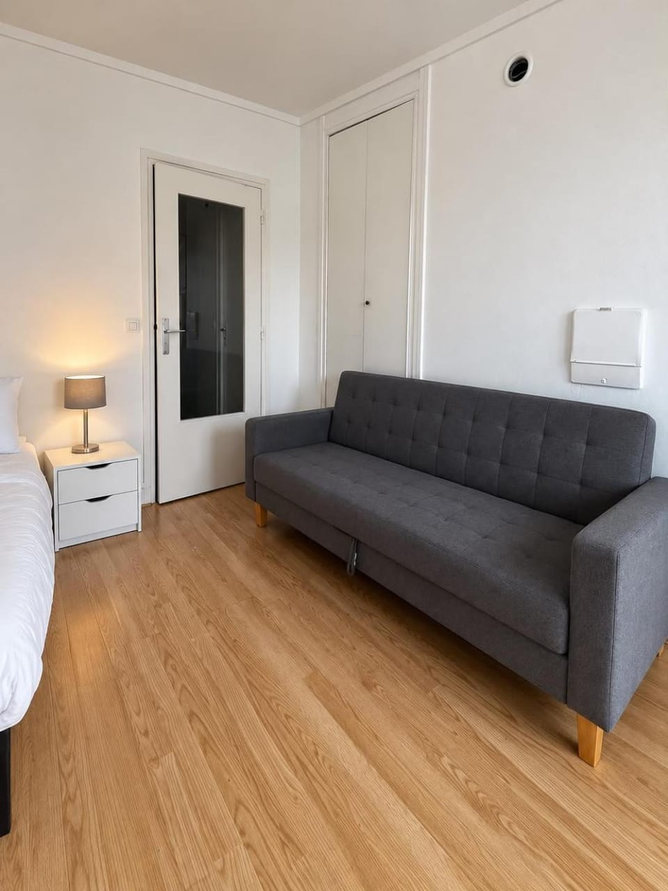 Studio Leblanc Porte de Versailles Apartment in Paris