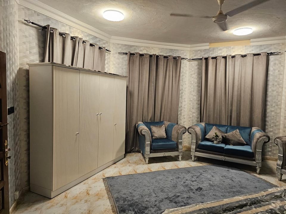 Photo of the whole room