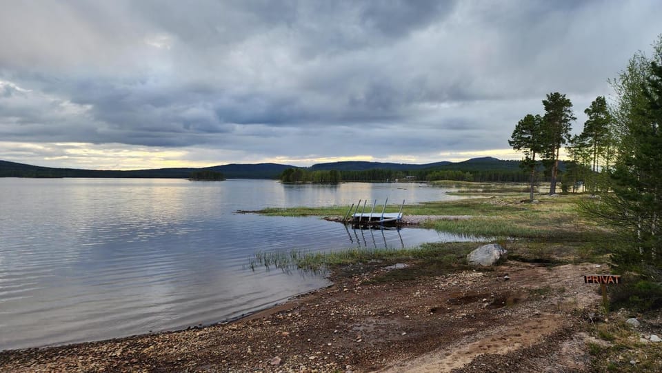 Nearby landmark, Natural landscape, Lake view