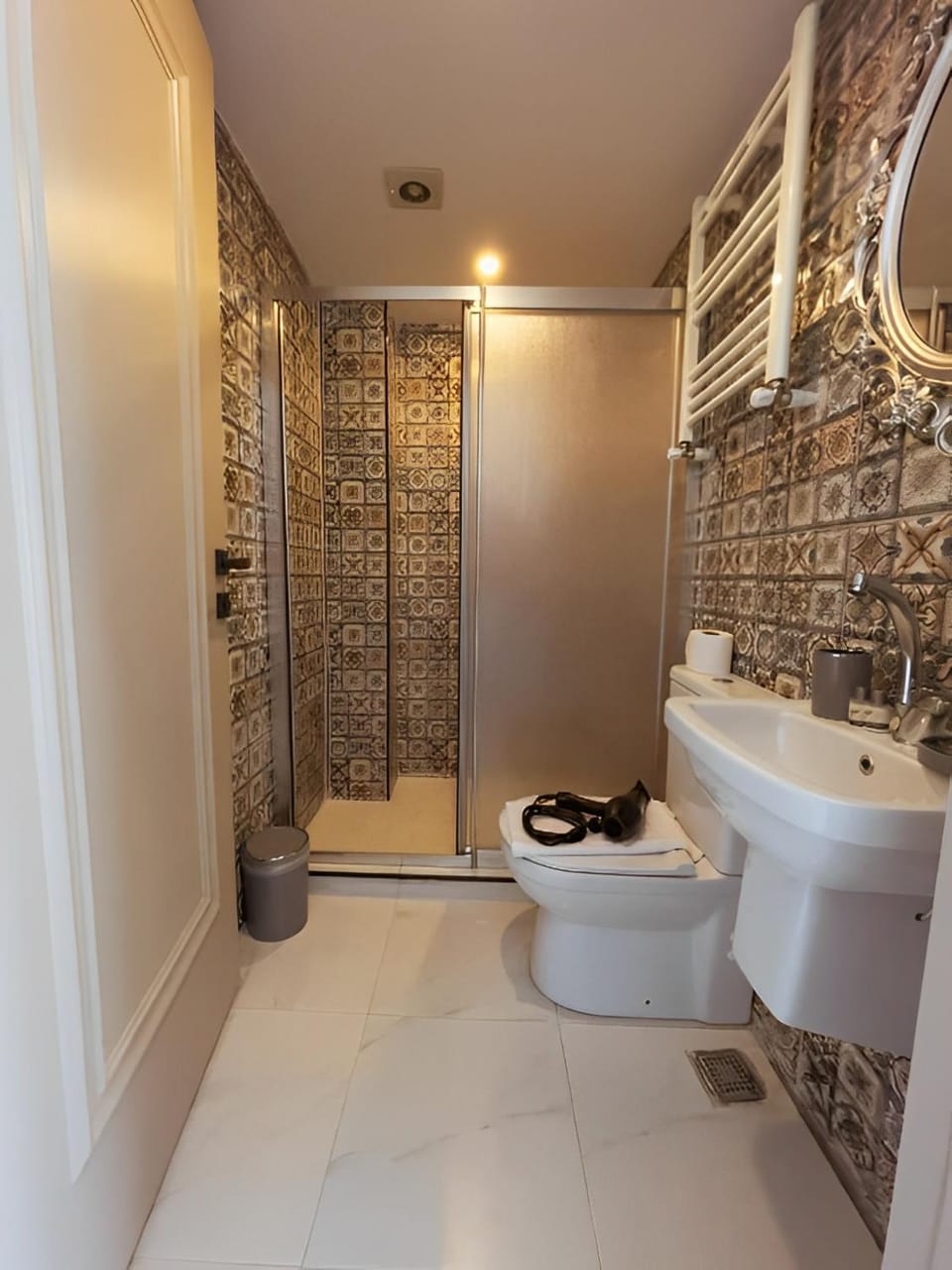 Toilet, Bathroom