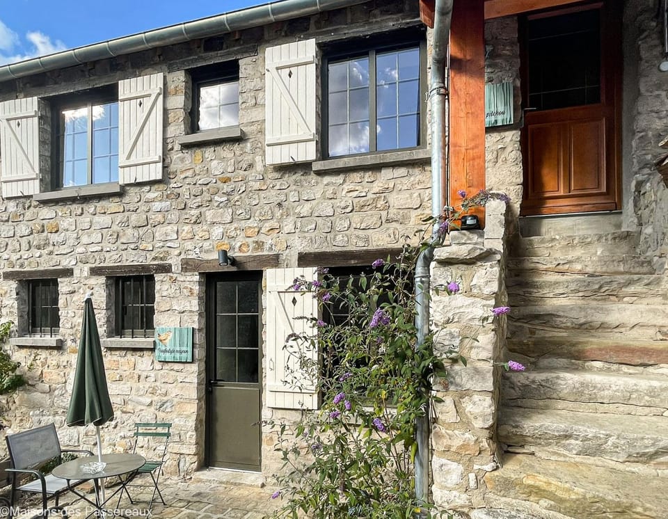 Patio, Facade/entrance