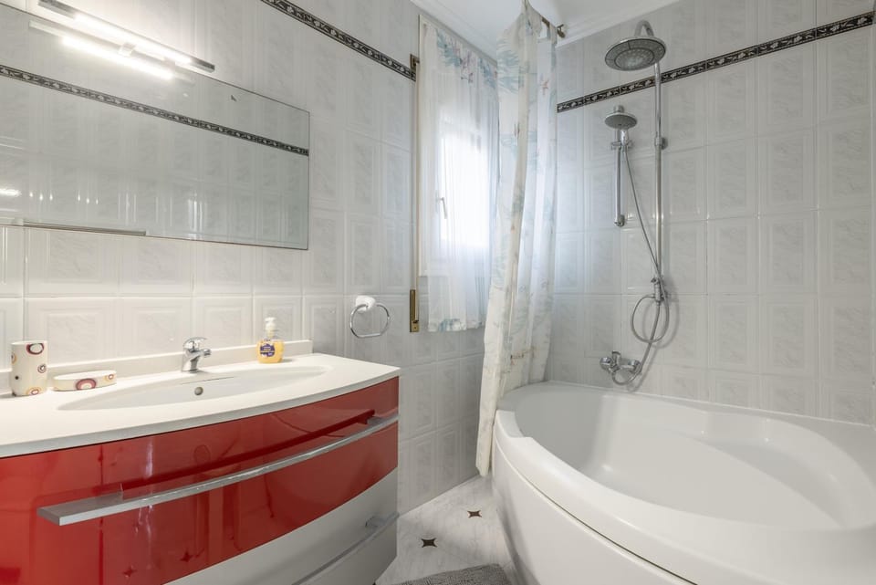 Bathroom, Living room
