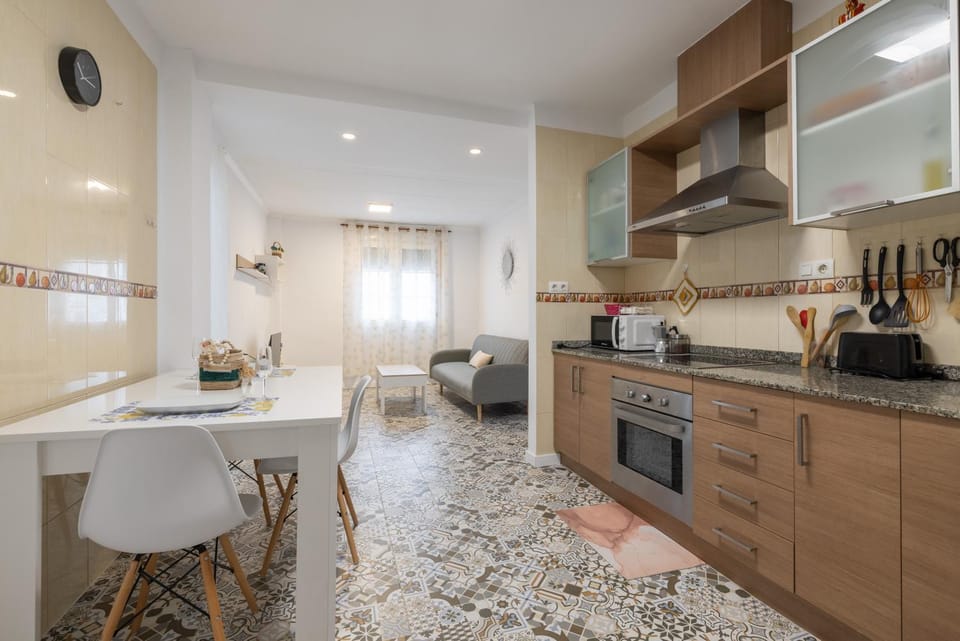 Kitchen or kitchenette, Living room