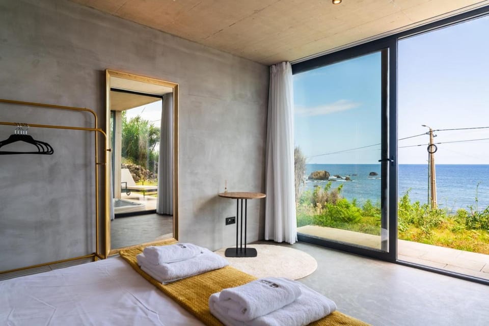 GuestReady - Relax & Ride the Waves Bed and Breakfast in Madeira District