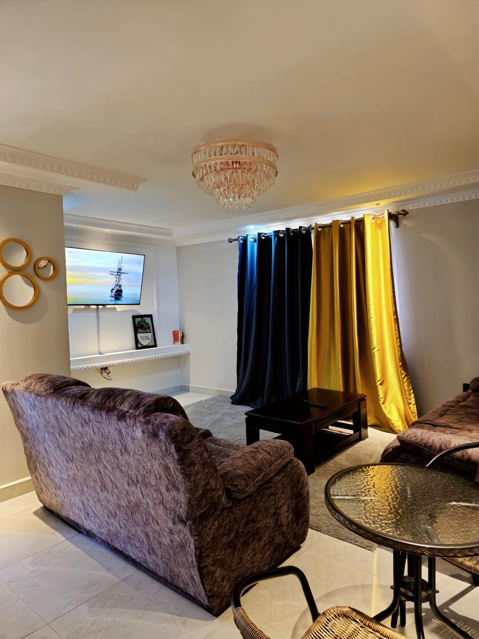TV and multimedia, Living room, Seating area