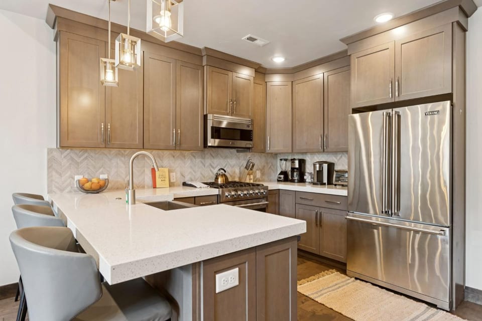 Modern Mountain Escape at Blackstone Walk to the Slopes House in Wasatch County