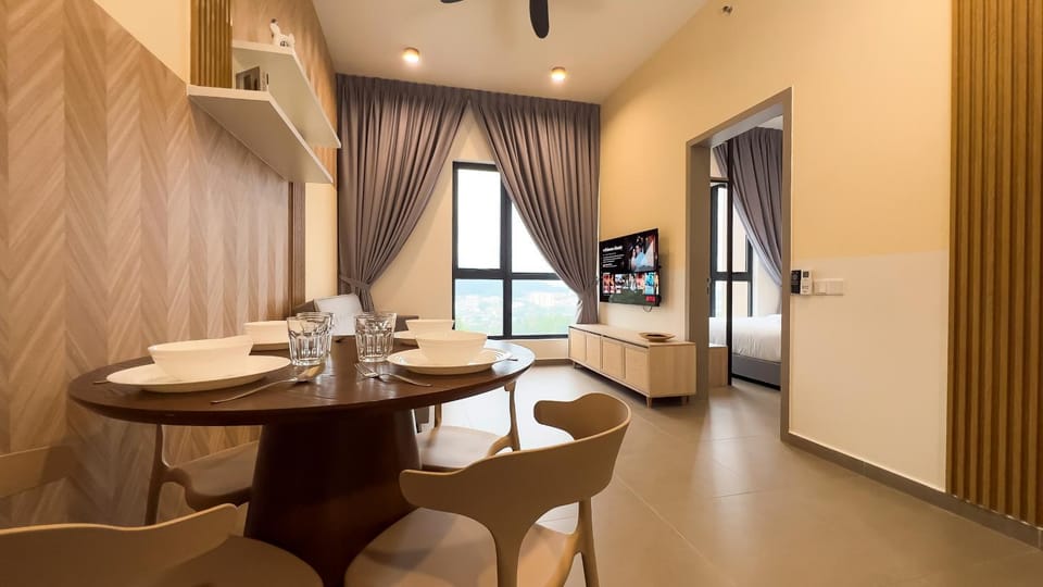 Living room, Dining area