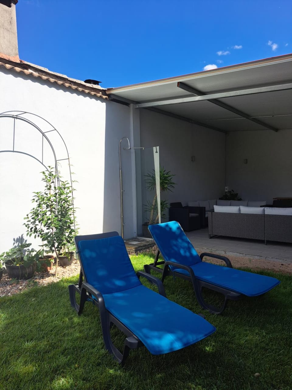 Shower, Garden, Balcony/Terrace, sunbed