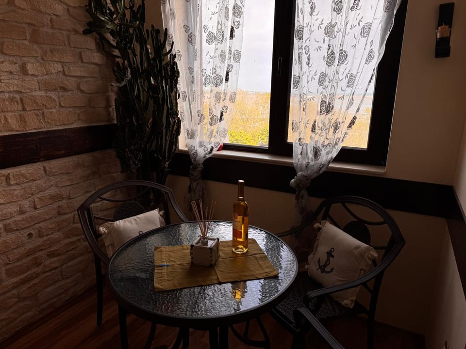 Sea View Escape Apartment in Burgas