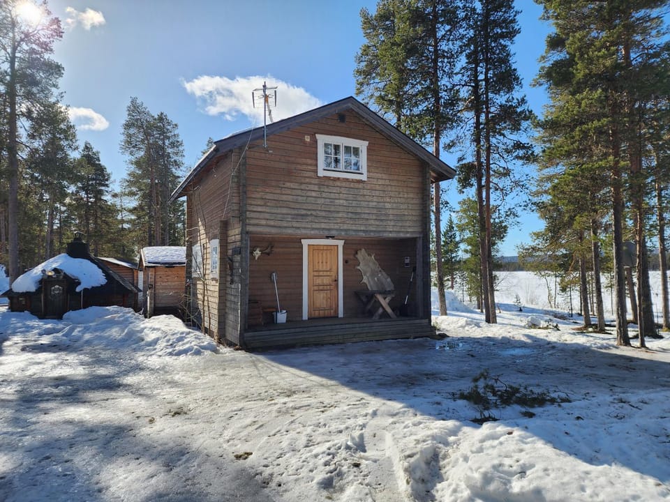 Property building, Natural landscape, Winter