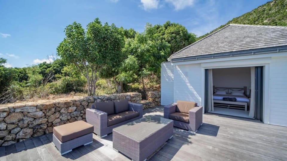 Refreshing Grand Villa near Shops and Beaches Villa in Gustavia