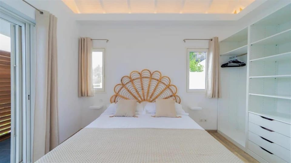 Posh Villa Overlooking The Crystal-clear Waters Villa in Saint Barthélemy