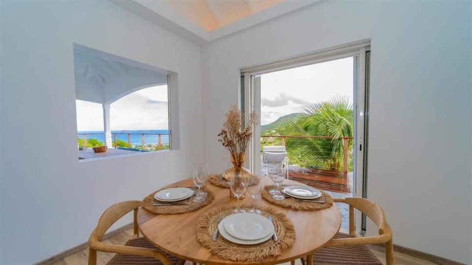 Posh Villa Overlooking The Crystal-clear Waters Villa in Saint Barthélemy