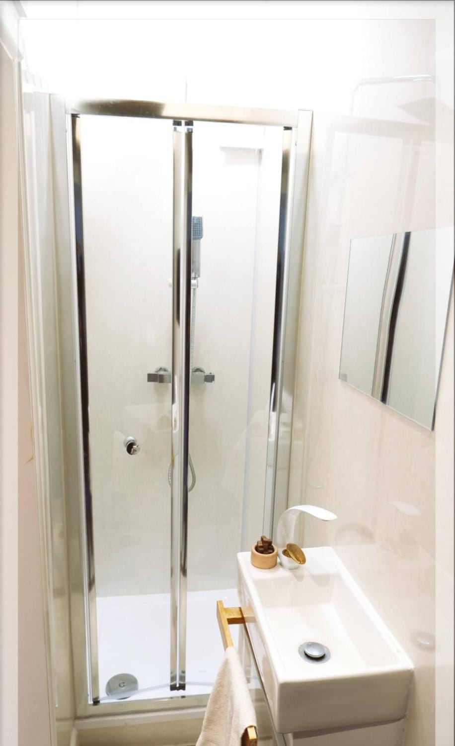 Cozy Studio Zulu Central London Apartment in London Borough of Southwark