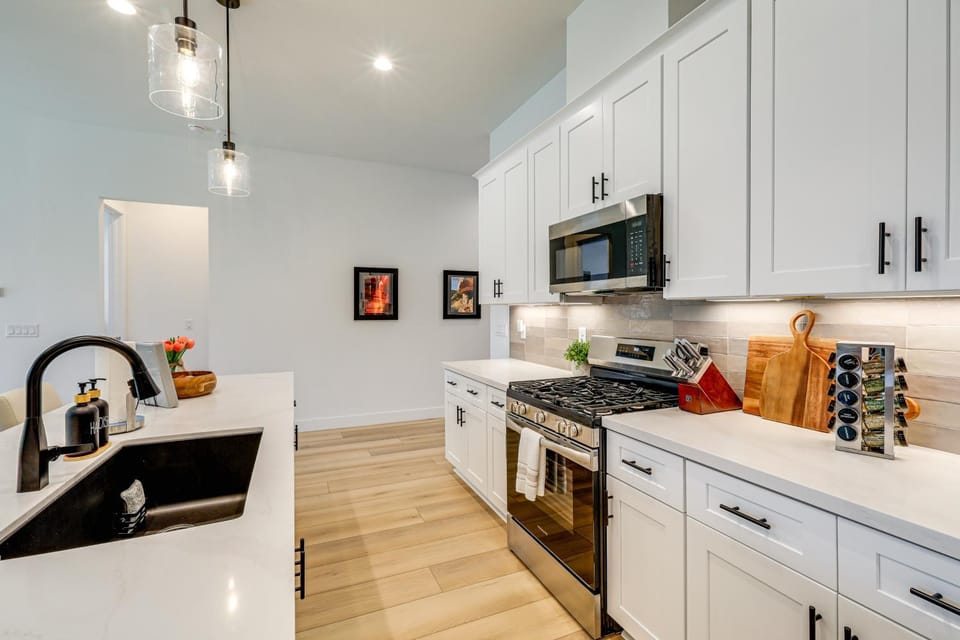 3 Mi to Dtwn Flagstaff: Family Retreat w/ Patio House in Flagstaff