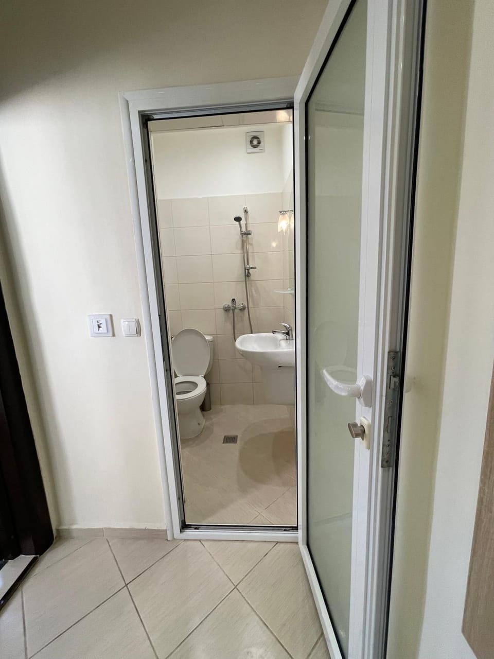 Shower, Toilet, Bathroom