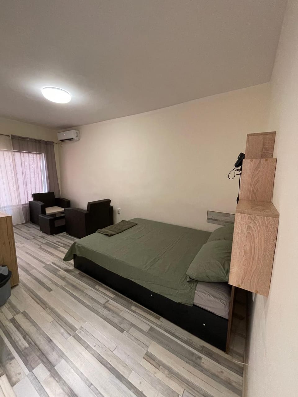 Bed, Living room, Seating area