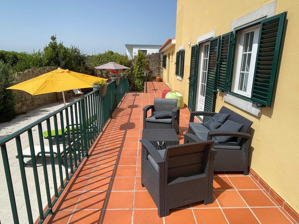 Patio, Balcony/Terrace, Dining area, sunbed