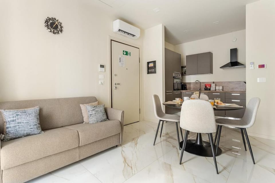 Kitchen or kitchenette, Living room, Seating area, Dining area, oven, stove, air conditioner