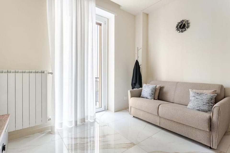 TV and multimedia, Balcony/Terrace, Living room, Seating area, internet