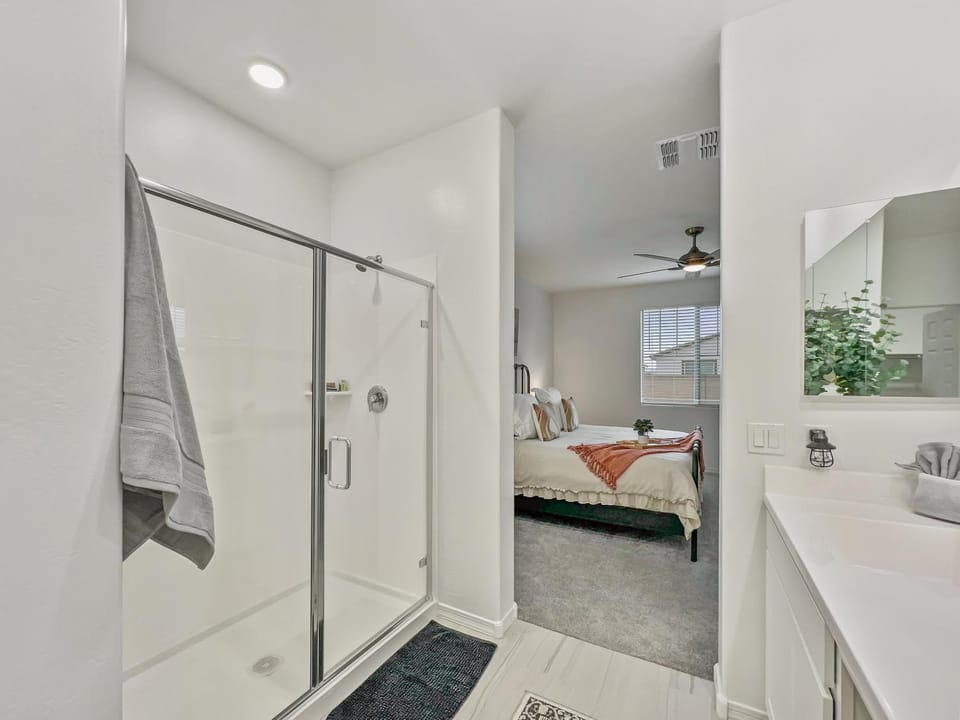 Bed, Bedroom