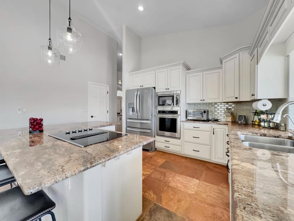 Kitchen or kitchenette, kitchen