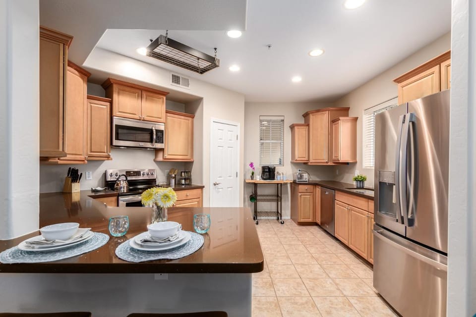 Kitchen or kitchenette, kitchen