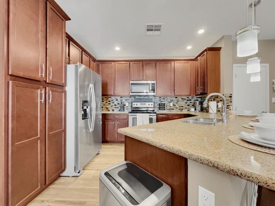 Kitchen or kitchenette, kitchen