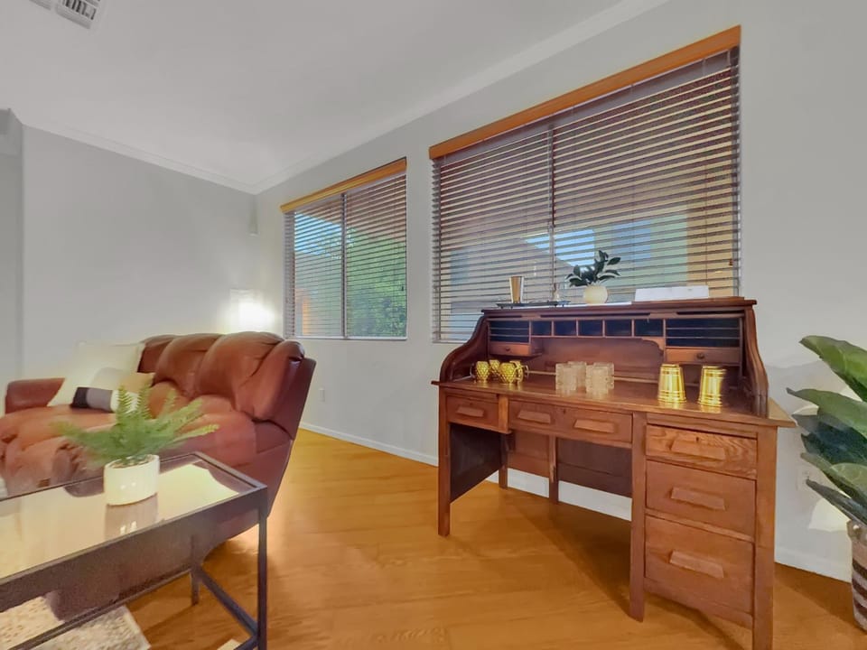 Photo of the whole room