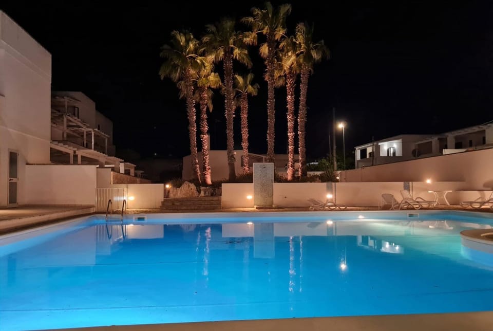 Night, Swimming pool