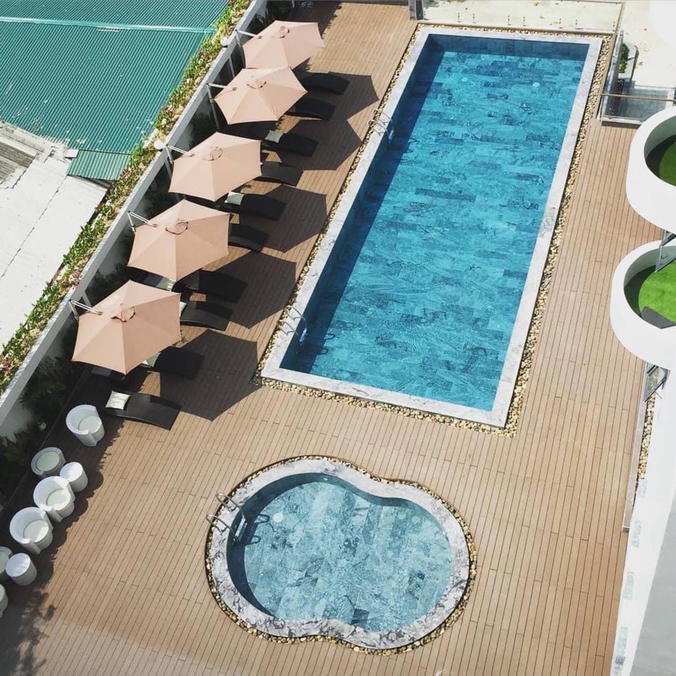 Day, Natural landscape, On site, Pool view, Swimming pool, Time of day, sunbed