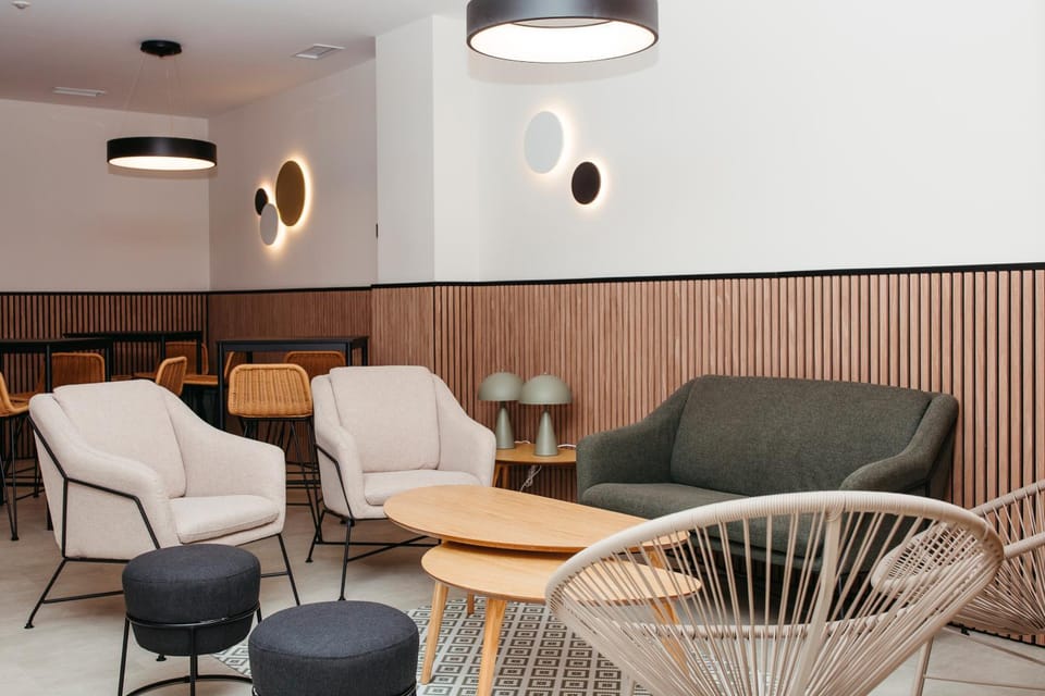 Seating area