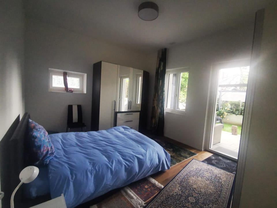 Zimmer, Stanza, Chambre, Room Vacation rental in Aargau, Switzerland