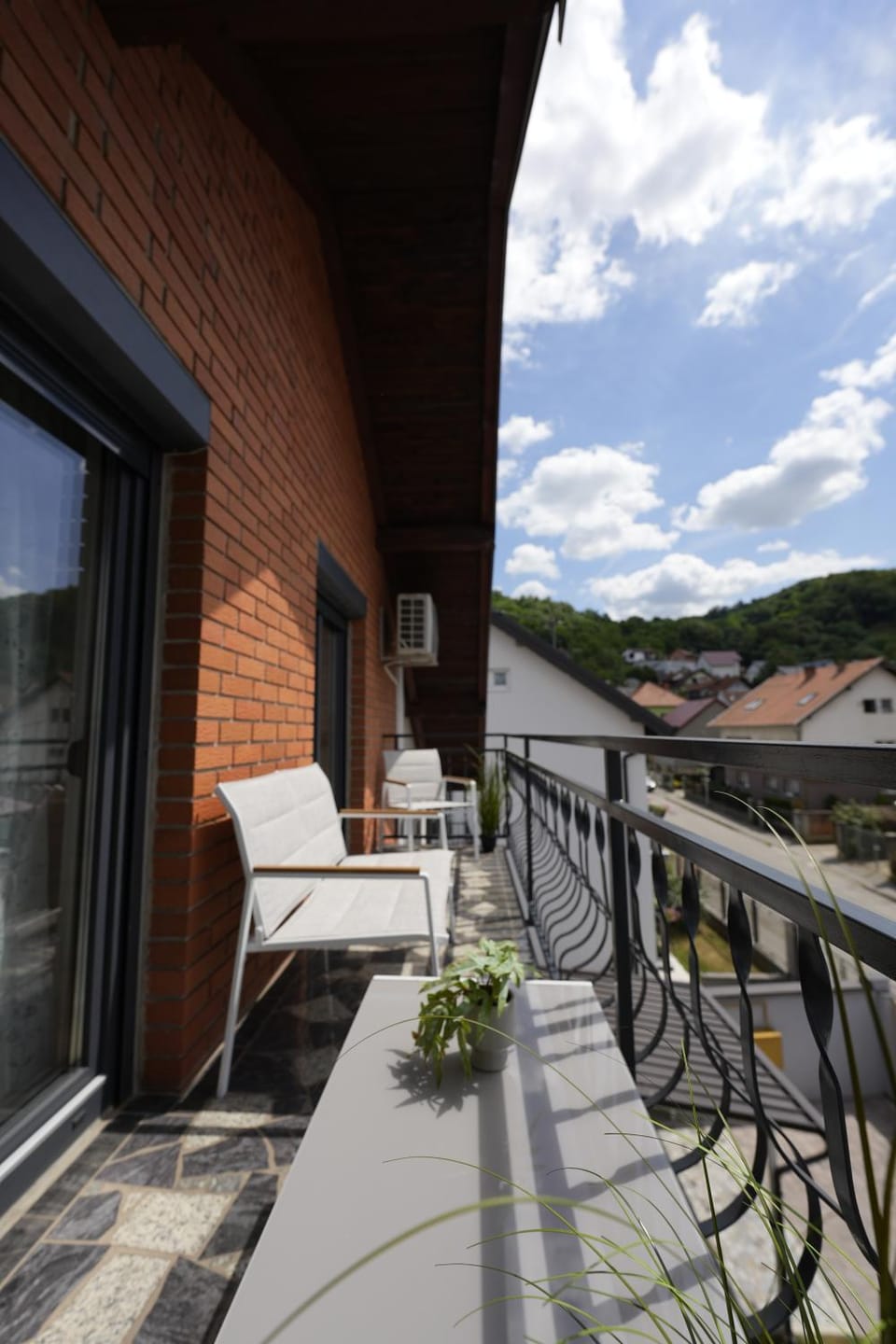 Balcony/Terrace, Seating area, Mountain view
