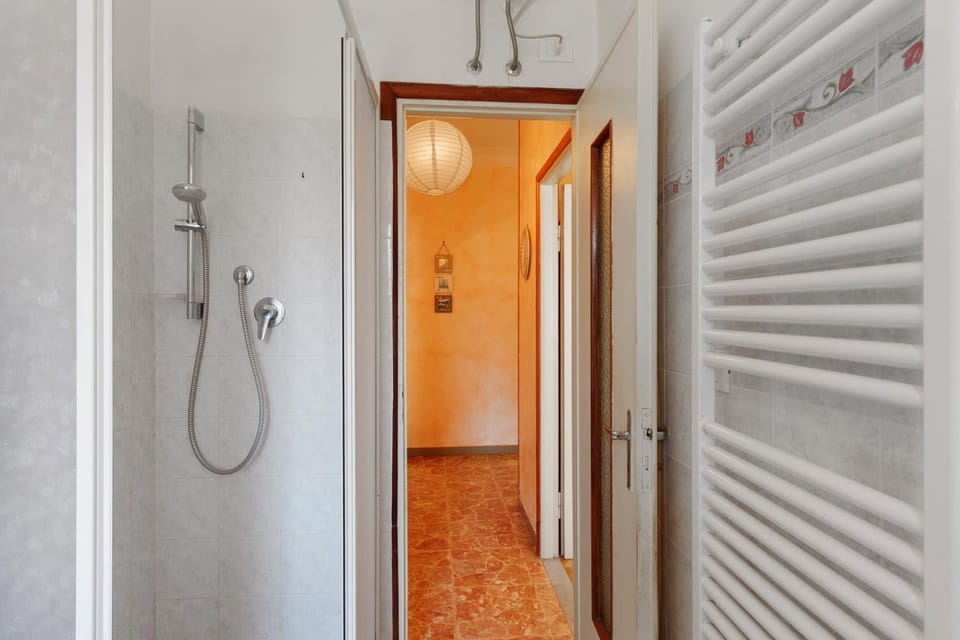 Bathroom, Living room